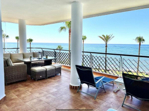 MI CAPRICHO 172 Beachfront Apartment, Sitio De Calahonda